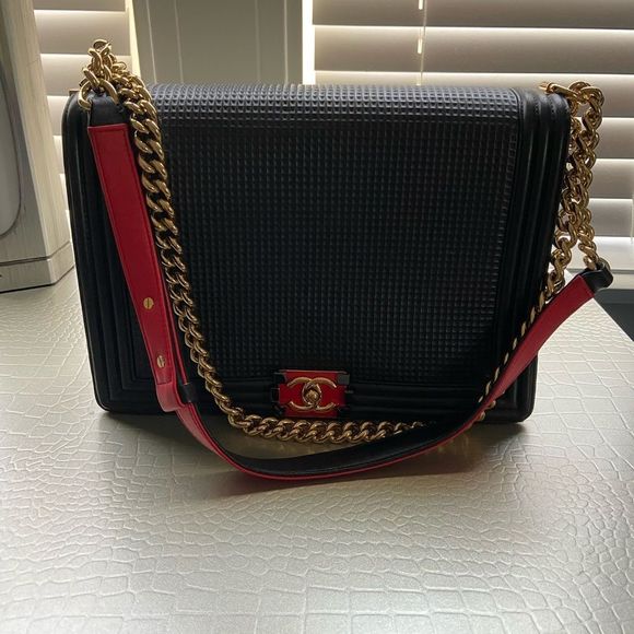 RARE 🦄 🔥 Limited Edition Chanel cube boy bag JUMBO - Picture 7 of 14